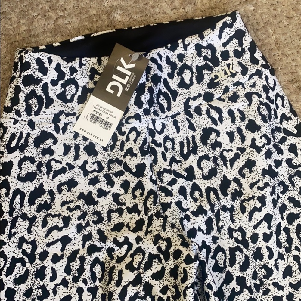 💗DLK | Yoga Legging B&W Animal Print - Picture 4 of 8